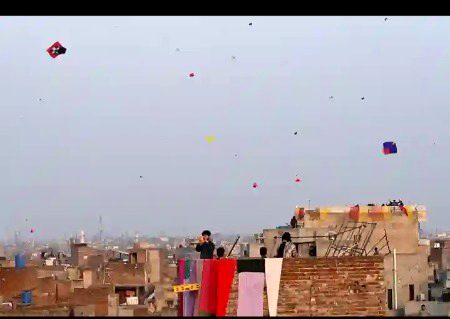 Kha ha lahori jo bsnt enjoy kr rhy