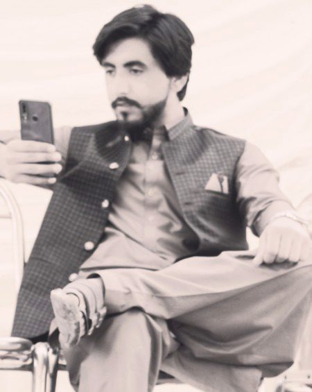 معصوم  سا سوال ہوں میں،
Chaand 😻
لوگ کہتے ہیں تیرا جواب نہیں!! ⁦