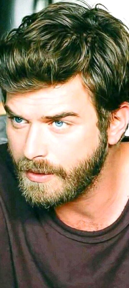 Turkish Celebs image