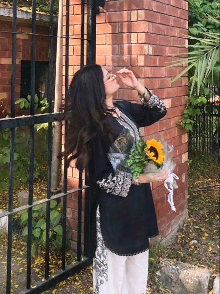 Beautiful People image