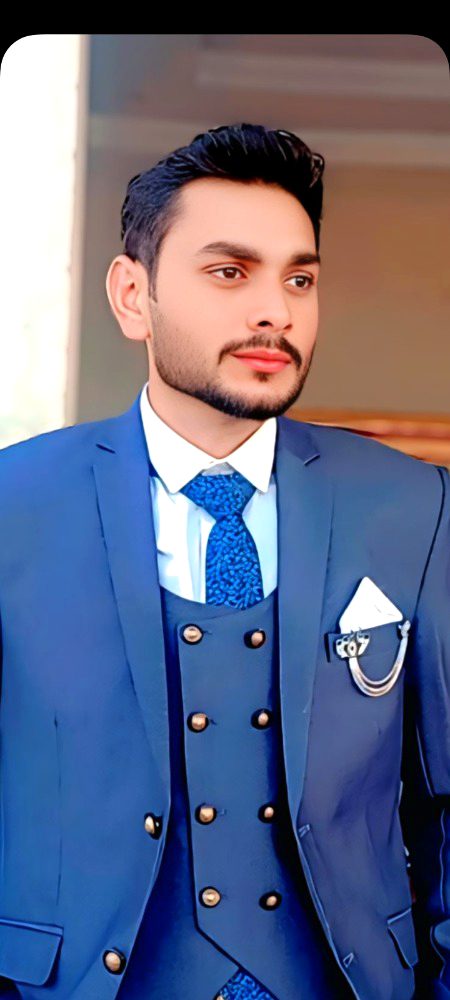 جب وقت ملے تو خوشی سے جی لیا کرو کیونکہ لوٹ کر صرف یادیں آتی ہیں وقت نہیں🍁