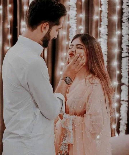اپنے ماں باپ کی لاڈلی تو ہر ایک لڑکی ہوتی ہے❤️❤️
مگر اپنے ہمسفر کی لاڈلی ہونا قسمت کی بات ہے۔۔😍😇😚