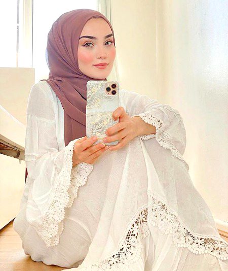 Beautiful People image