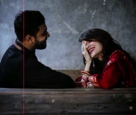 آپ سے روز ملنے کو دل چاہتا ہےکچھ سننے سنانے کو دل چاہتا ہے
تھا آپ کے منانے کا انداز ایسا کہ پھر رُوٹھ جانے کو دل چاہتا ہے۔
  ❣️❣️ For You ❣️❣️🥀💞