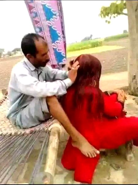 کہا کہا سے مٹاؤ گے یادیں میری"😞🫰🏻
@everyone 
ہم تو تُجھے ہر موڑ پے یاد آئے گے"🤭😳