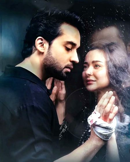 جیسـے کـوئـی اپنـے مـذہـب پـہ ڈٹـا ہـوتـا ہـے!!
کـچھ ایسـے ہـی ٹھہـرا ہـے تـجھ پـہ یـہ #دل !!❤️