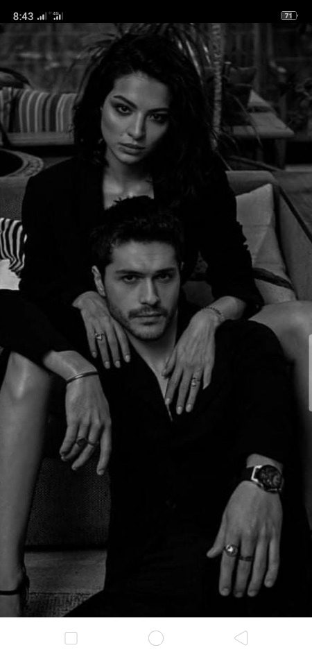 جو قیدی ہوں زلف یار  کے.
وہ زنجیر کی حاجت نہیں رکھتے🔥 Mahii 💔