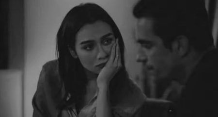 تو نے بھی اوڑھ لیا رنگ زمانہ آخر
تجھ کو تو ہم نے زمانے سے جدا جانا ❤️🩹🌚