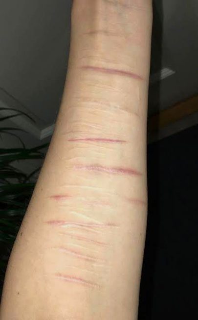 _وہ روٹھا ہی رہے گا اسے خبر ہی نہیں ہوگی مجھے کب کہاں اور کس لمحے دفنایا جائے گا-😖💔_