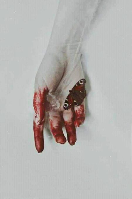 تیرے قہر میں، تیرے زہر میں
جو مٹهاس ہے،مجھے راس ہے💜