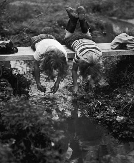 اُس کے جیسا کوئی دوسرا نہیں ۔
🤍🌝🖤