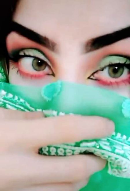 Beautiful People image