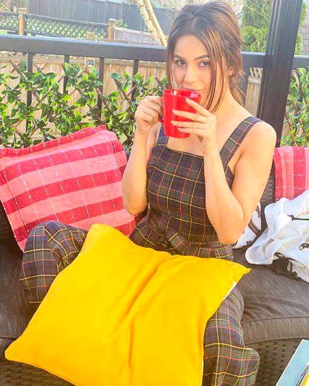 Beautiful People image