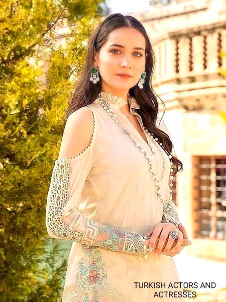 Turkish Celebs image