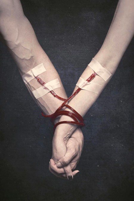 Kisi bohat khass ka chor jana insan k indr ik mustaqil takleef ka bais banta hai,jiska andaza apko khud kisi ko khone par hota hai...bhale hi wo apk Blood group ka ho ya nahi🥀jo jagha dil mai kisi ko dedi jati hai use wapis faqt wohi shaqs bhar sakta hai...🙂wo baat alag hai k wo shaqs apne apko hi badal dale...Jazbat se apne farigh waqt mai khel k khudko aqalmand samjhe magar ap KHUD HI baat ko tasleem karne se qasir hote hain🫡🥀💫aur khud ka hi dil bar bar torte hain🥲💔🔥🔥💯