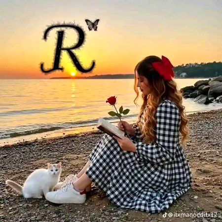 خوبصورت ہونا ضروری نہیں،
لیکن کسی ایک کے لیے ضروری بن جانا—
یہی اصل خوبصورتی ہے۔ 🌼❤🌹