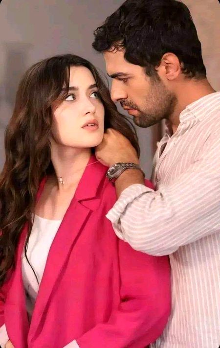 ترے خیال سے دامن بچا کے دیکھا ہے..
دِل و نظر کو بہت آزما کے دیکھا ہے..
نِشاطِ جاں کی قسم، تُو نہیں تو کُچھ بھی نہیں.
بہت دِنوں تُجھے ہم نے بھُلا کے دیکھا ہے💔Unzii🥀