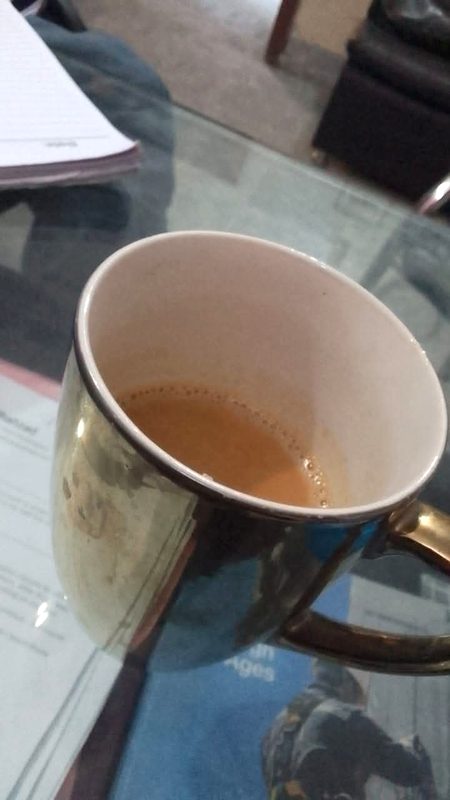 خوبصورت آوازوں میں سے کوئل کی آواز تیسرے نمبر پر ہے،،
اے ٹی ایم مشین سے پیسے نکلتے وقت آنے والی آواز دوسرے لمبر پر ہے ،،،😌
ہاں ہاں ، کیتلی سے چائے کپ میں ڈالنے کی آواز پہلے لمبر پر ہے ۔۔۔🤩