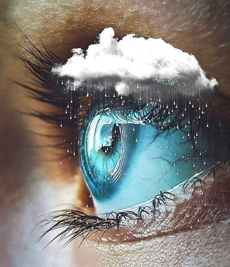 میں سمجھتا تھا فقط میرا طلبگار ھے تو..
....تو نے تو سب کو لگا رکھے تھے _لارے پیارے