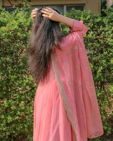 *🌸 محبت میں گجرے بھی پہنائے جاسکتے ہیں*
*سونے کی چوڑیاں ضروری تو نہیں 🥺  💖*