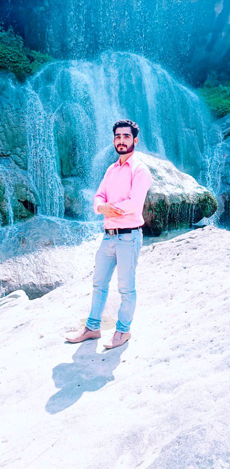 جو دبا سکو تو صدا دبا دو_
جو بجھا سکو تو دیا بجھا دو_
صدا دبے گی تو حشر ہو گا_
دیا بجھے گا تو سحر ہو گی_
