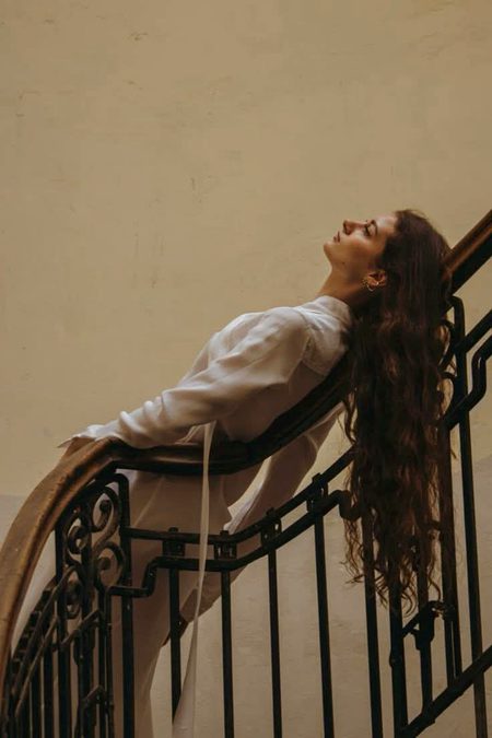 اُس کو پانے کا کہاں سوچا تھا
اچھا لگتا تھا سو محبت کرلی