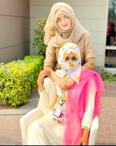 Beautiful People image