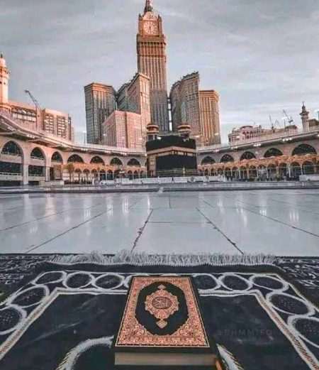 پتا ہے اللّٰہ کو کیا پسند ہے؟ تمہاری سردی کی نماز، جب تم اپنا گرم بستر چھوڑ کے نماز فجر کے لیے اٹھتے ہو اور اللّٰہ کی محبت میں ٹھنڈے پانے سے وضو کرتے ہو تو یہ محبت دنیا کی ہر محبت پر غالب آجاتی ہے ❤️✨۔۔۔