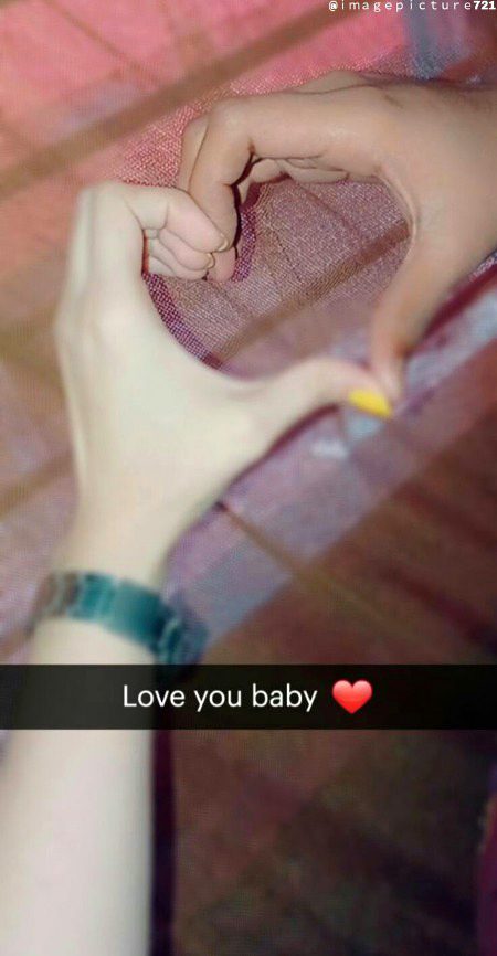 "جس طرح ٹوٹ کے گرتی ہے زمیں پر بارش"
"اس طرح خود کو تیری ذات پہ مرتے دیکھا"❤🙂