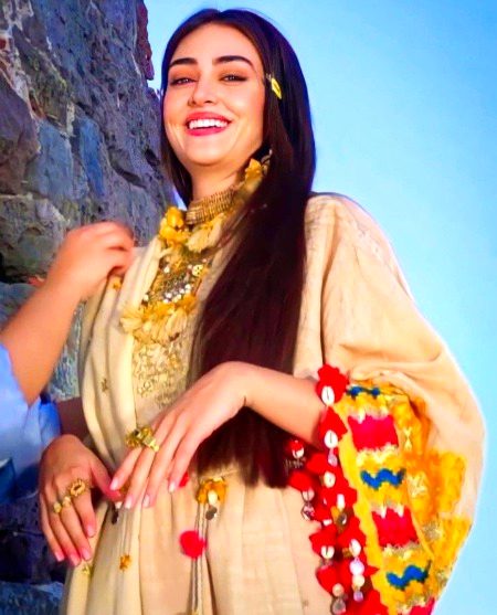 Turkish Celebs image