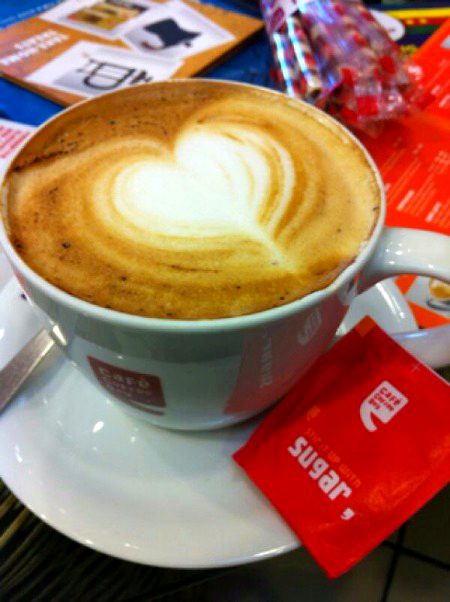 Late night cofee place on Faisalbaad...!!!