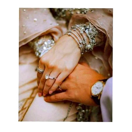دو ہی چیزیں باقی مجھ میں
ایک روح ، دو جا تو ۔۔💗💗