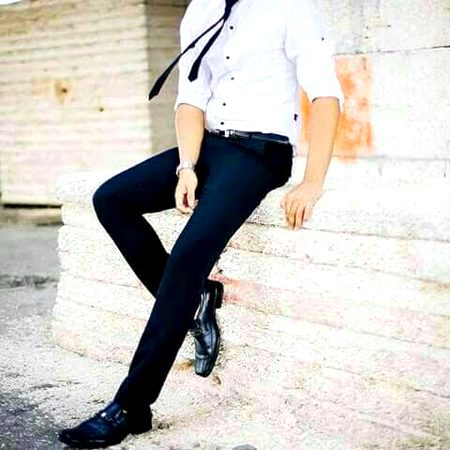 وہ بھی آخر تیری تعریف میں ہی خرچ ہوا 
میں نے جو وقت نکالا تھا شکایت کے لئے۔..
Only for you Hibba