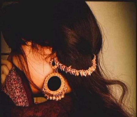 ہم تھے مشکل یا سب, اناڑی تھے..؟؟
جس نے بھی کھیلا, اس نے ہارا ہمیں