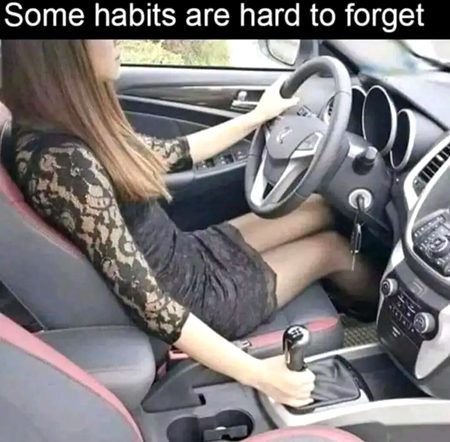 Girls bhi na .ab bnda kia khee..