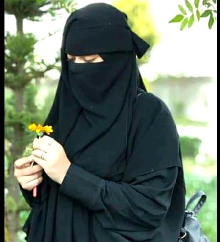 💞💞💫💫کچھ لوگ محسوس بھی نہیں ہونے دیتے کہ وہ 💦خود کن حالات سے گزر رہےہیں 🥺🦋 آپ جب ان کو پکاروں گے💫💫💦وہ آپ کے ساتھ آپ کا سایہ بن کر موجود رہے گے🦋✨🌸قدر کیجئے ایسے مخلص🌸💦 لوگوں کی ہر انسان کی قسمت میں ایسے لوگ نہیں ہوتے ❤🩹. 💞 Dear✨ teacher mahii🦋