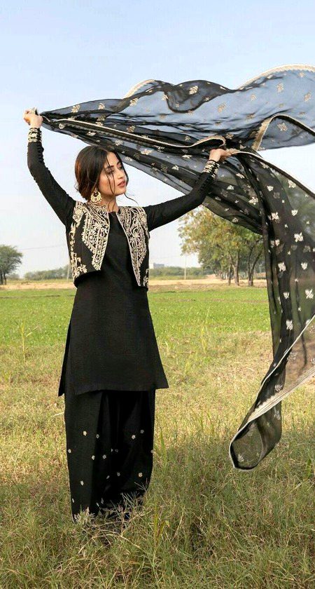 Pakistani Celebs image