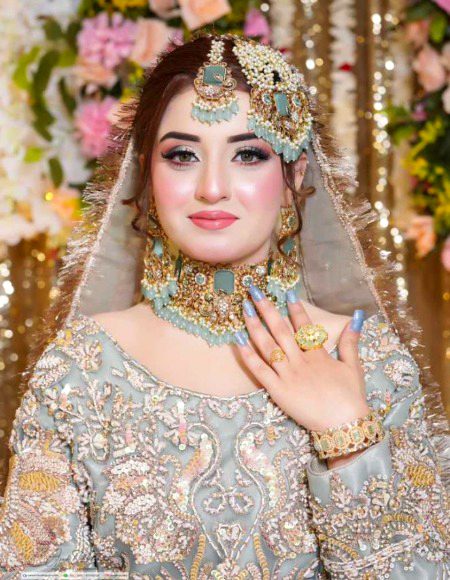 Beautiful People image