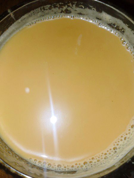 Wo to chai peeny bhi mairy pas nahi ati,Jb bhi ossko maien chai ki dawat daita hoon aksr shrma jati hai maire jan