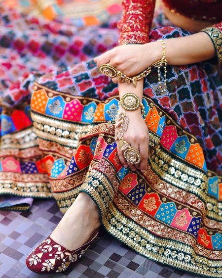 تجھے کون جانتا تھا مری دوستی سے پہلے , ترا حسن کچھ نہیں تھا مری شاعری سے پہلے💕💕💕