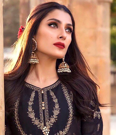 Pakistani Celebs image