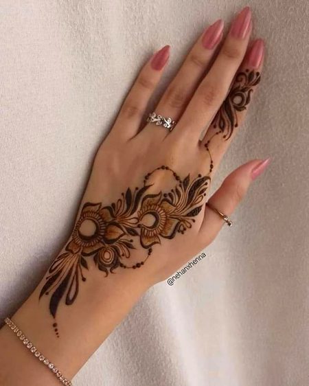 Mehndi Design image