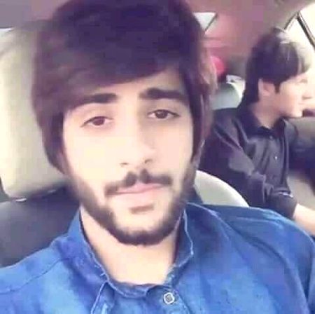 یونہی نہیں آئی میرے لہجے میں یہ تلخی
رشتوں میں رویوں کا زہر چکھا ہے میں نے
