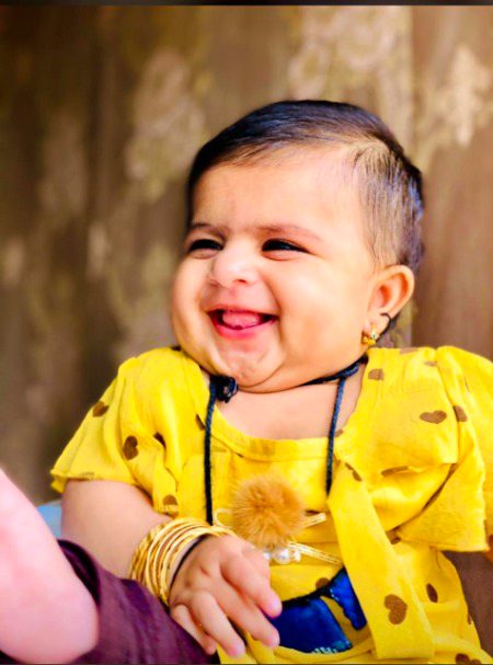 MASHALLAH cute smile AlishBa Happy Sunday....💕😍😘