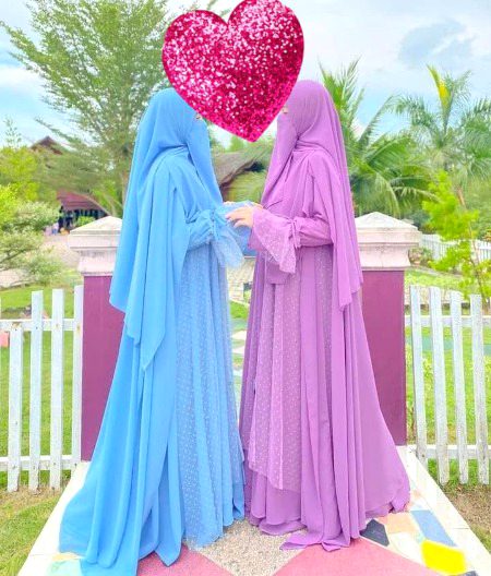 جب انسان کی تکلیف حد سے بڑھ جائے تو وہ آنسوؤں کے ذریعے *_"ﷲ"_* سے ہم کلام ہوتا ہے۔
انسان کے آنسو درحقیقت ایسی سیکرٹ فائل ہوتے ہیں۔ جس کو چاہے بھی کوئی دوسرا انسان پڑھ نہیں سکتا کیونکہ اس کا پاسورڈ صرف *_"ﷲ"_* کے پاس ہوتا ہے۔
اپنے دل کی بات اپنے *_"اللہ"_* سے کیجئے❤️