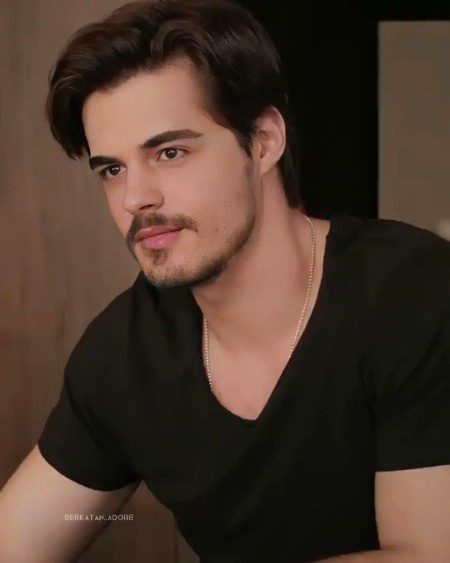 Turkish Celebs image
