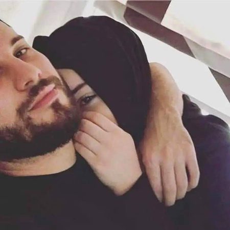 💞تم جو پوچهو اپنی اہمیت مجھ سے __😘
تو سنو ___ !💞
💞اک تم کو جو چرا لوں تو زمانہ غریب هو جاے ____💞
#umar✍️❤️💯