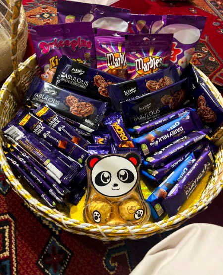 Chocolates for her. 🕊️