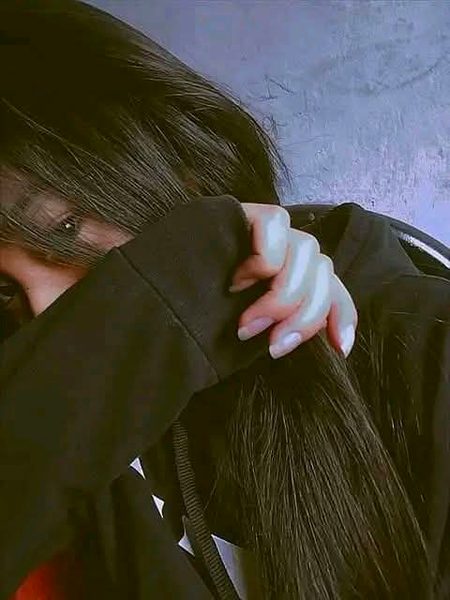 میری آنکھوں کے دام پورے دو 👀🌸
میں نے خوابوں سمیت بیچی ہیں 🥺 💔