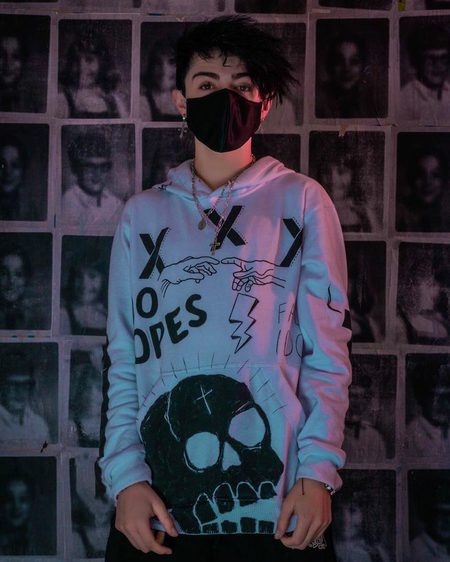 Beautiful People image